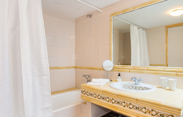 Holiday Home - Na Penyal, Cala Millor , Spain - EMF146 706