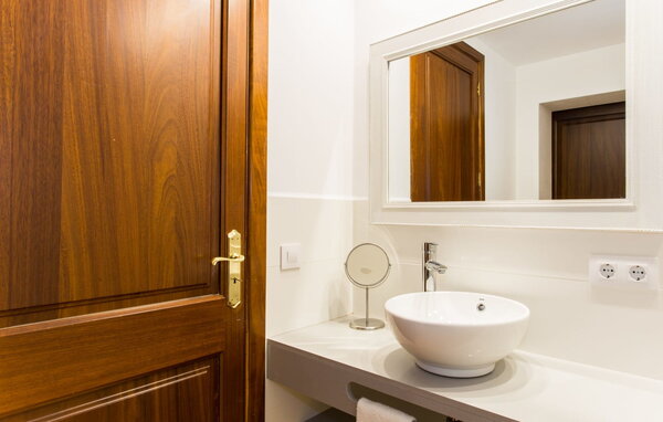 Holiday Home - Na Penyal, Cala Millor , Spain - EMF146 707