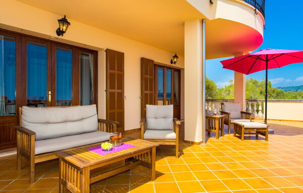Holiday Home - Na Penyal, Cala Millor , Spain - EMF146 5