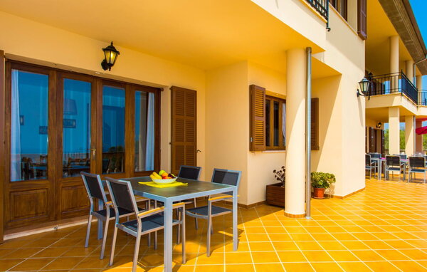 Holiday Home - Na Penyal, Cala Millor , Spain - EMF146 101