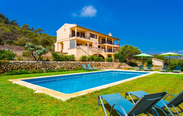 Holiday Home - Na Penyal, Cala Millor , Spain - EMF146 12