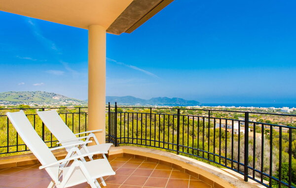 Holiday Home - Na Penyal, Cala Millor , Spain - EMF146 201