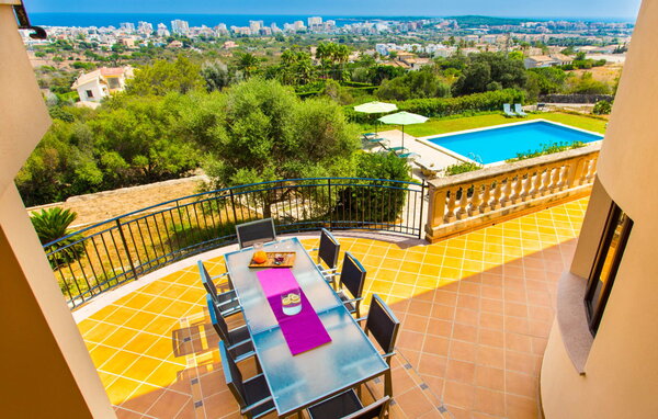Holiday Home - Na Penyal, Cala Millor , Spain - EMF146 203