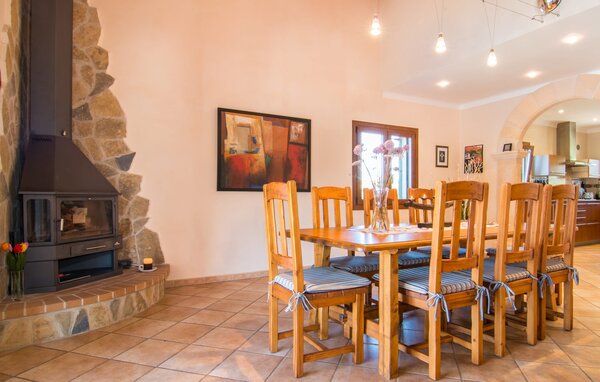 Holiday Home - Melanie, Cala Santanyi , Spain - EMF187 501