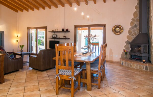 Holiday Home - Melanie, Cala Santanyi , Spain - EMF187 303