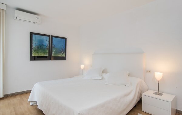 Holiday Home - Es Norai, Cala Ratjada , Spain - EMF188 601