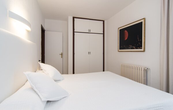 Holiday Home - Es Norai, Cala Ratjada , Spain - EMF188 606