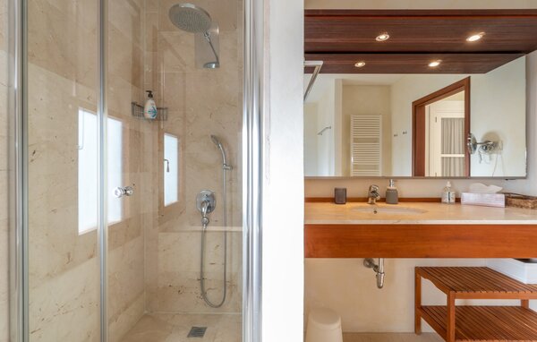 Holiday Home - Luxury Golf d'Or, Portocolom , Spain - EMF190 702