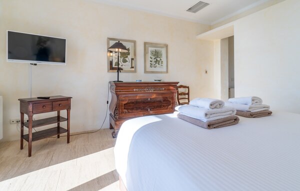 Holiday Home - Luxury Golf d'Or, Portocolom , Spain - EMF190 606