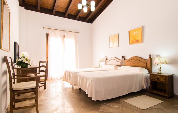 Holiday Home - Palmeral, Petra , Spain - EMF199 603