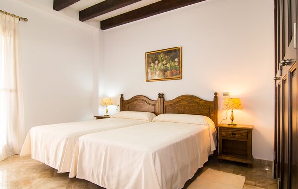 Holiday Home - Palmeral, Petra , Spain - EMF199 605