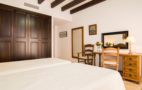 Holiday Home - Palmeral, Petra , Spain - EMF199 606