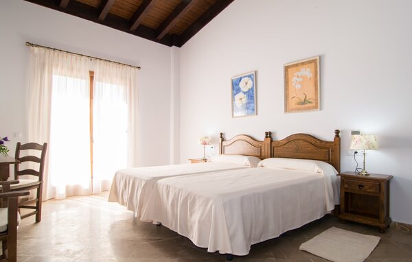 Holiday Home - Palmeral, Petra , Spain - EMF199 608