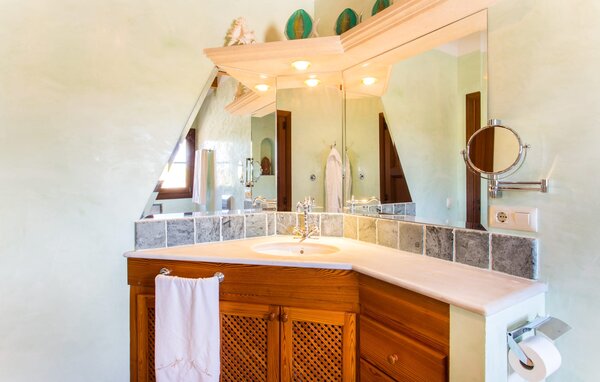 Holiday Home - Els Mitjans, Arta , Spain - EMF362 704