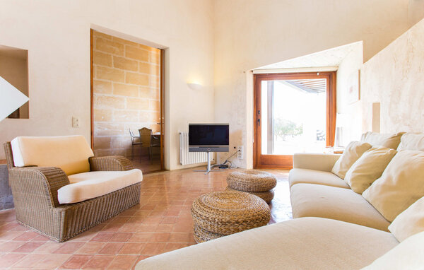Holiday Home - Eucalipto, Arta , Spain - EMF404 8