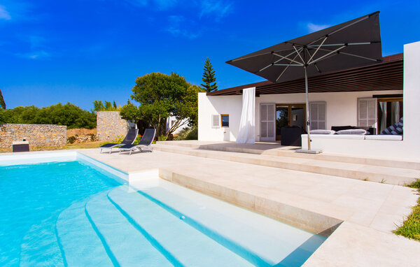 Holiday Home - Eucalipto, Arta , Spain - EMF404 3