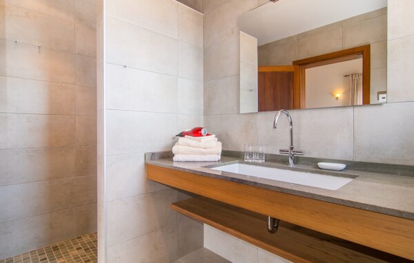 Holiday Home - Hasta la Vista, Felanitx , Spain - EMF408 703