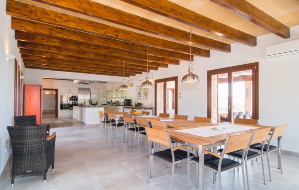 Holiday Home - Hasta la Vista, Felanitx , Spain - EMF408 405