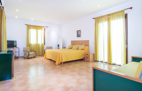 Holiday Home - Son Morei, Vilafranca de Bonany , Spain - EMF458 602