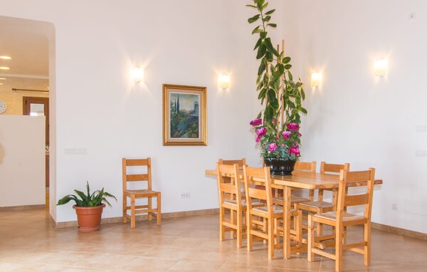 Holiday Home - Son Morei, Vilafranca de Bonany , Spain - EMF458 502
