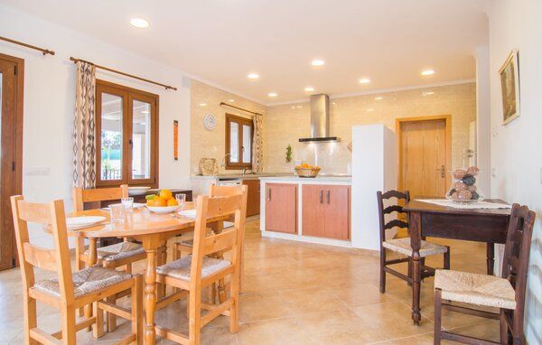Holiday Home - Son Morei, Vilafranca de Bonany , Spain - EMF458 402