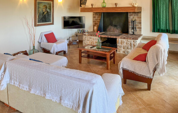 Holiday Home - Son Morei, Vilafranca de Bonany , Spain - EMF458 302