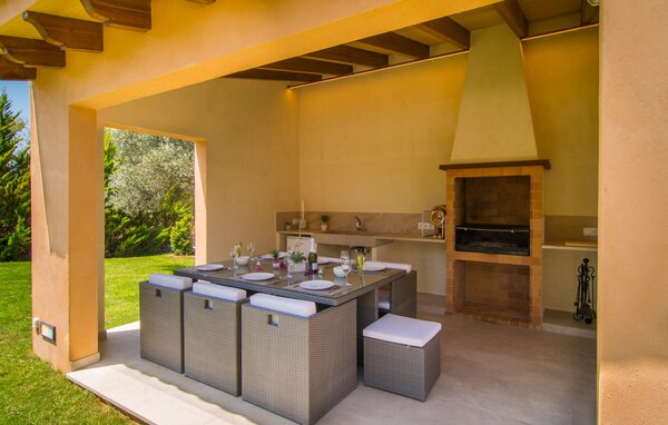 Holiday Home - Na Pedas, Arta , Spain - EMF477 401
