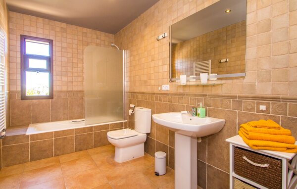 Casa de vacaciones - Can Carino, Campos , España - EMF495 701