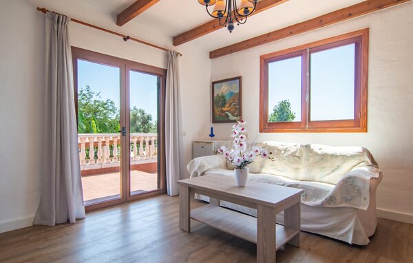 Domy wakacyjne - Can Jener, Muro , Hiszpania - EMF519 302