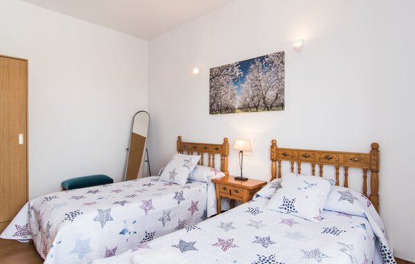 Holiday Home - Can Goet, Buger , Spain - EMF524 603
