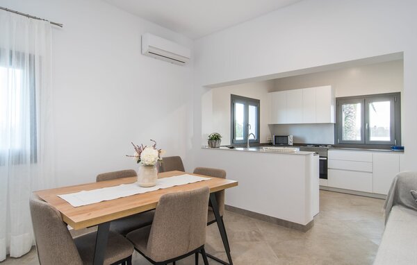 Holiday Home - Can Goet, Buger , Spain - EMF524 401