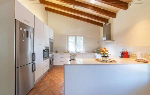 Holiday Home - Na Creu Vella, Arta , Spain - EMF531 401