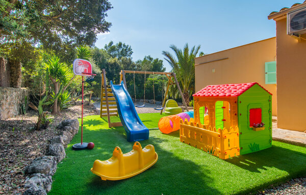 Holiday Home - Sa Creu de s'Auma, Arta , Spain - EMF565 802