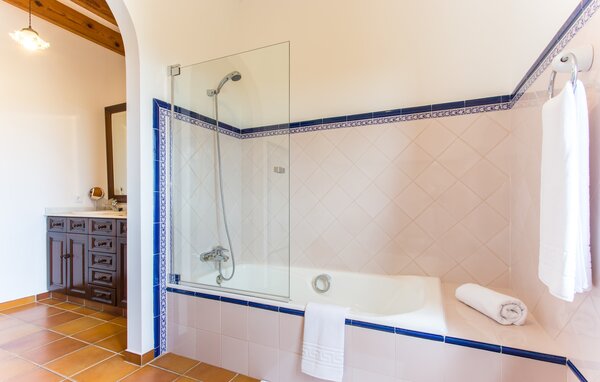 Holiday Home - Son Galta, Cala Millor , Spain - EMF620 704