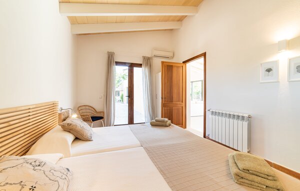 Holiday Home - Can Riera d'Es Trenc, Campos , Spain - EMF626 608