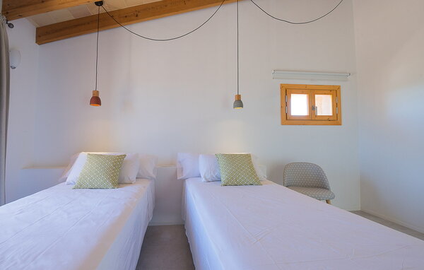 Holiday Home - Alcudiarrom, Vilafranca de Bonany , Spain - EMF699 605