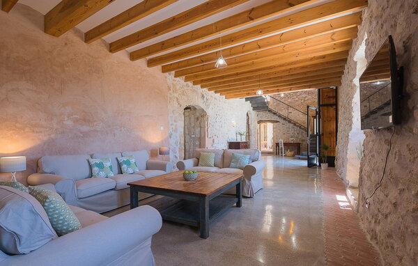 Holiday Home - Alcudiarrom, Vilafranca de Bonany , Spain - EMF699 302