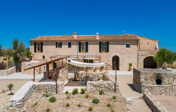 Holiday Home - Alcudiarrom, Vilafranca de Bonany , Spain - EMF699 85