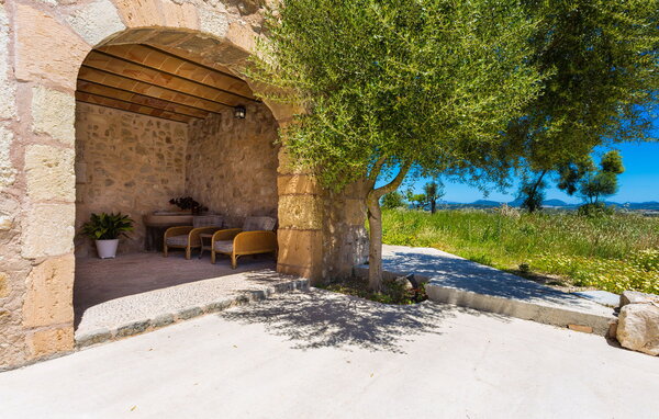 Holiday Home - Alcudiarrom, Vilafranca de Bonany , Spain - EMF699 111