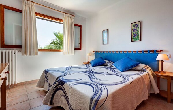 Holiday Home - Can Jeroni Petit, Cala dOr , Spain - EMF701 604