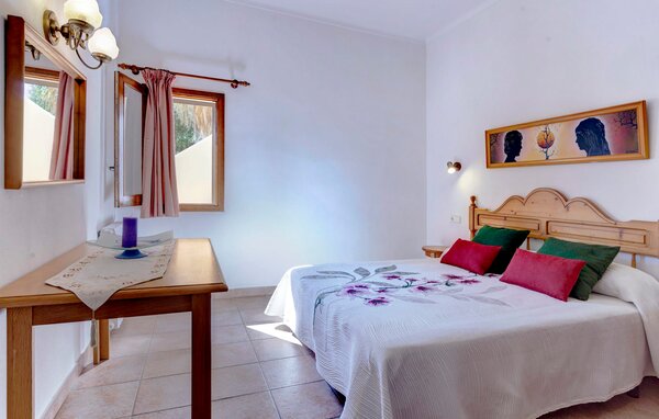 Holiday Home - Can Jeroni Petit, Cala dOr , Spain - EMF701 610