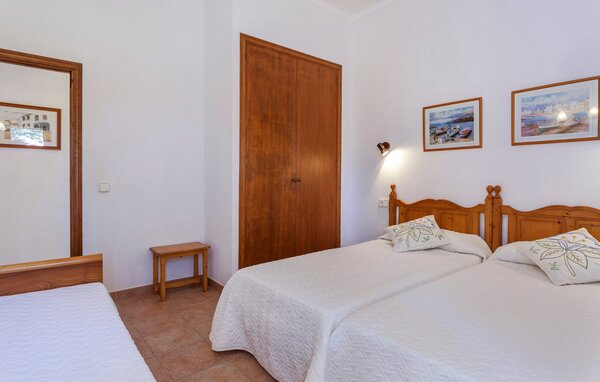 Holiday Home - Can Jeroni Petit, Cala dOr , Spain - EMF701 613