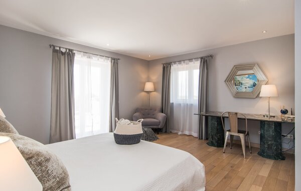 Holiday Home - Can Ampasolia, Campos , Spain - EMF705 603