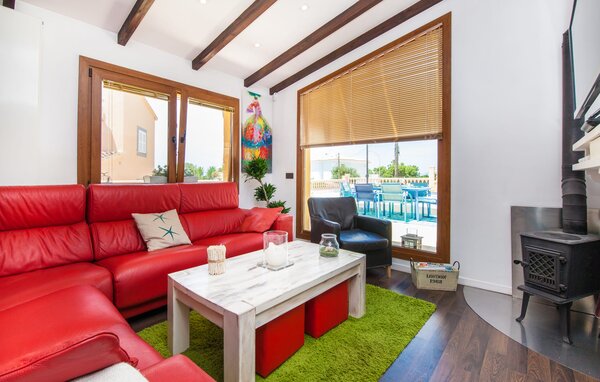 Holiday Home - La Playita, Badia Gran , Spain - EMF719 7