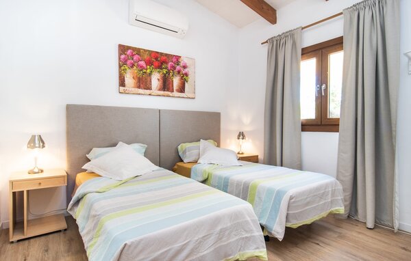 Holiday Home - Cas Nets, Llucmajor , Spain - EMF721 603