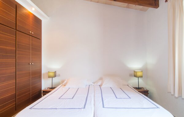 Holiday Home - Casa Manolo, Arta , Spain - EMF723 603
