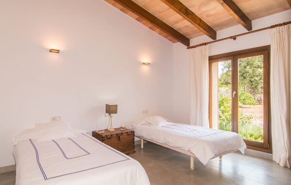 Holiday Home - Casa Manolo, Arta , Spain - EMF723 605