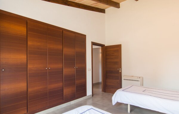 Holiday Home - Casa Manolo, Arta , Spain - EMF723 606