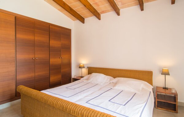 Holiday Home - Casa Manolo, Arta , Spain - EMF723 608