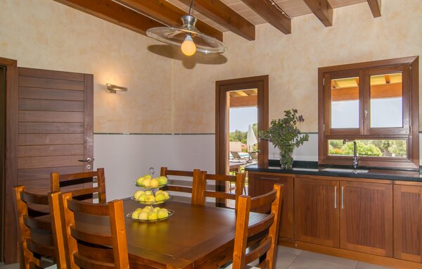 Holiday Home - Casa Manolo, Arta , Spain - EMF723 404
